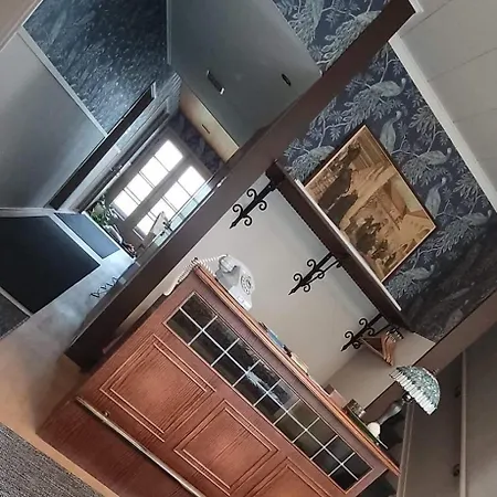 Kortteer Vihreae Huone Habitación en casa particular *