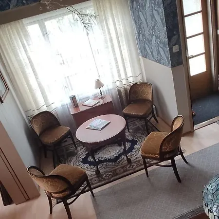 Kortteer Vihreae Huone *