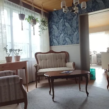 Habitación en casa particular Kortteer Vihreae Huone
